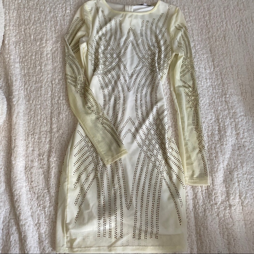 Fashion Nova bedazzled mini dress 
White and gold 
Size small - true to size
